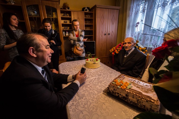 Nasz elblążanin Edward Osiewicz w dniu dzisiejszym obchodzi swoje setne urodziny