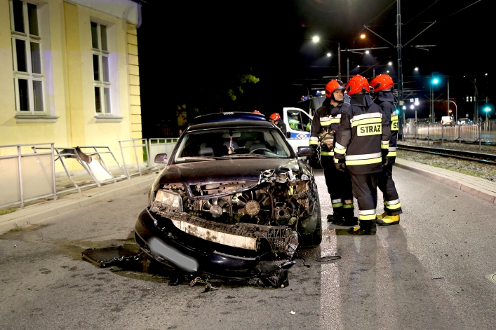Nocna kolizja na Pocztowej