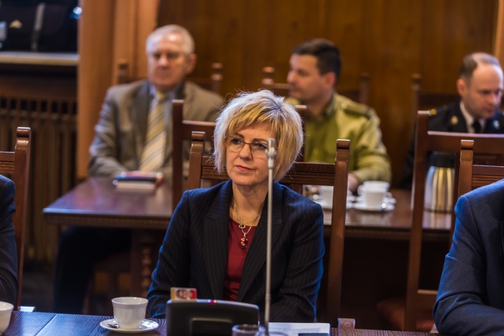 Nowa sieć szkół bez gimnazjów stanie się faktem. Radni przyjęli dwie uchwały 