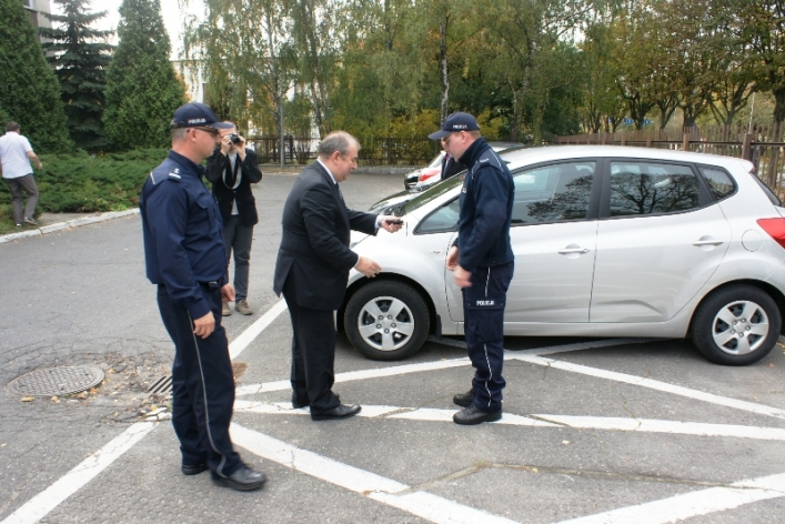 Nowe radiowozy dla elbląskich policjantów