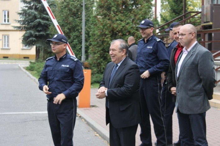 Nowe radiowozy dla elbląskich policjantów