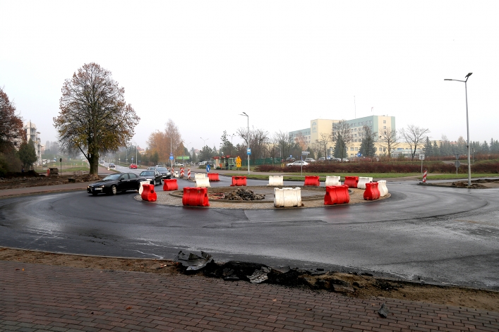 Nowe rondo na skrzyżowaniu Królewieckiej i Kościuszki już niemal gotowe