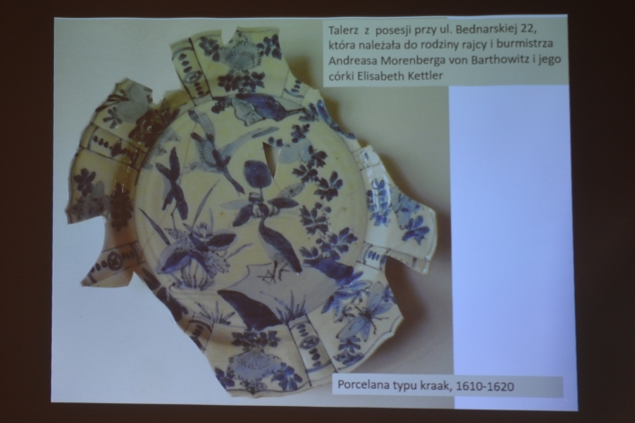 O chińskiej porcelanie odkopanej na elbląskiej starówce