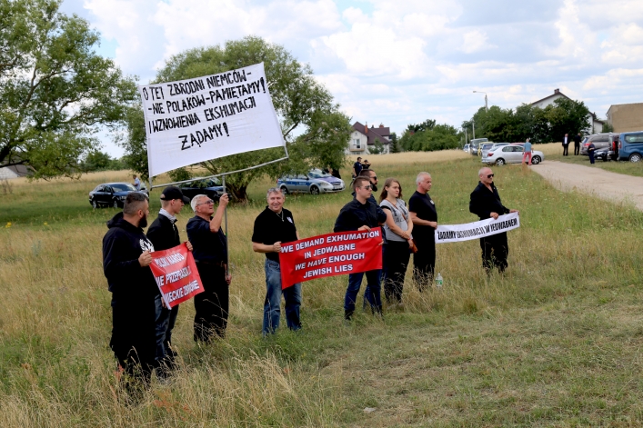 Obchody 77. Rocznicy zbrodni w Jedwabnem z udziałem elblążan