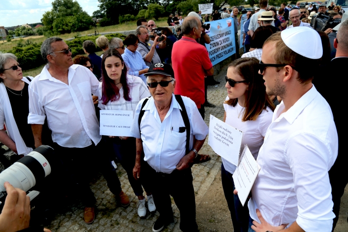 Obchody 77. Rocznicy zbrodni w Jedwabnem z udziałem elblążan
