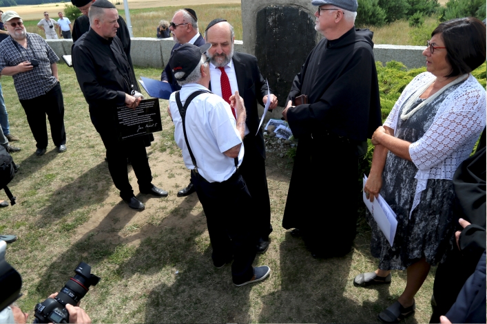 Obchody 77. Rocznicy zbrodni w Jedwabnem z udziałem elblążan