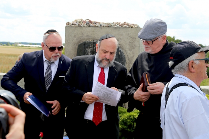 Obchody 77. Rocznicy zbrodni w Jedwabnem z udziałem elblążan