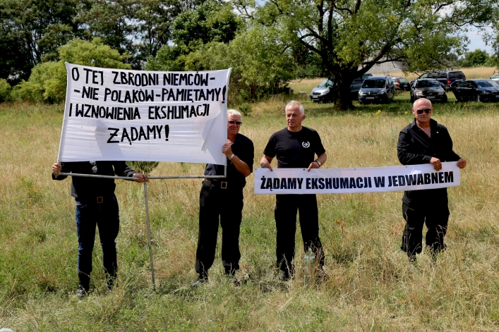 Obchody 77. Rocznicy zbrodni w Jedwabnem z udziałem elblążan
