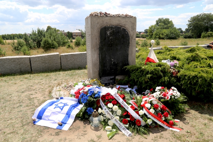 Obchody 77. Rocznicy zbrodni w Jedwabnem z udziałem elblążan
