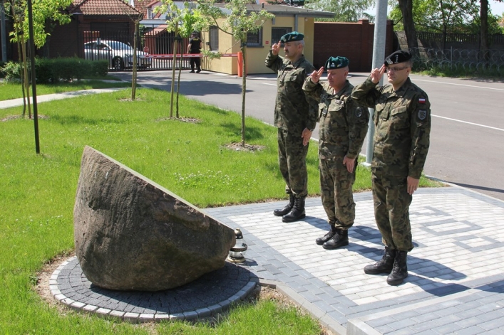 Obchody Święta Weterana w 16 PDZ