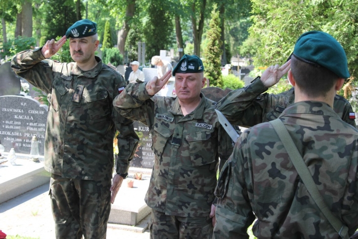 Obchody Święta Weterana w 16 PDZ