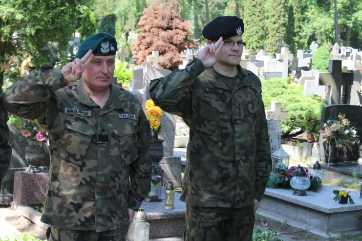 Obchody Święta Weterana w 16 PDZ