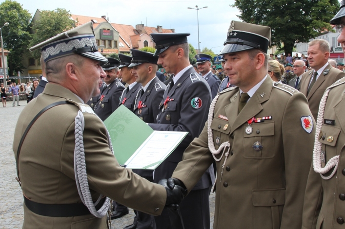 Obchody Święta Wojska Polskiego w 16 PDZ