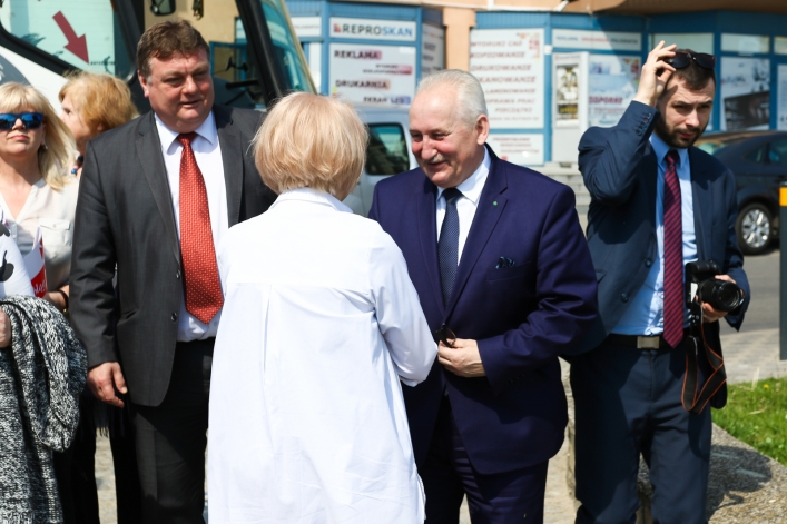 Obiadu nie będzie! Kobiety jadą na VIII Kongres Kobiet