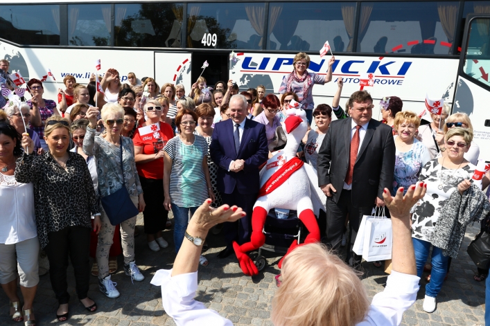 Obiadu nie będzie! Kobiety jadą na VIII Kongres Kobiet