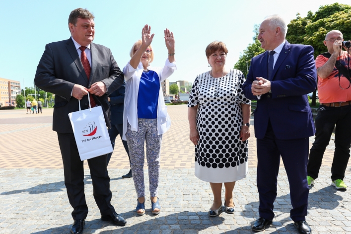 Obiadu nie będzie! Kobiety jadą na VIII Kongres Kobiet