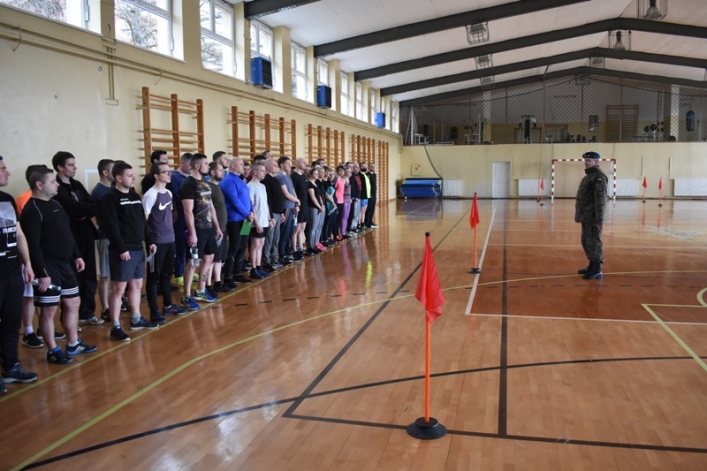 Ocena sprawności fizycznej przyszłych żołnierzy 16 pułku logistycznego