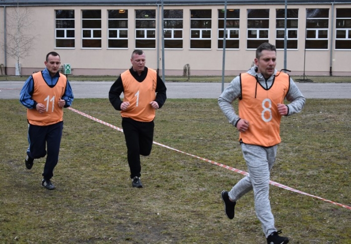 Ocena sprawności fizycznej przyszłych żołnierzy 16 pułku logistycznego