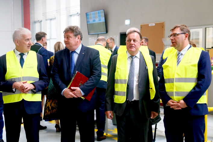 Oficjalne otwarcie centrum dystrybucyjnego Meble Wójcik