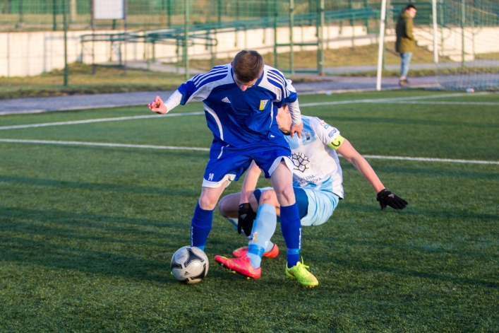 Olimpia łatwo wygrywa ze Stomilem