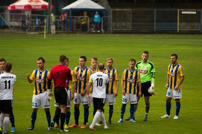 Olimpia pewnie wygrywa, Graczyk zdobywa bramki