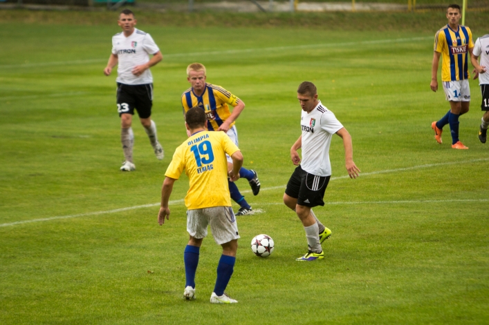 Olimpia pewnie wygrywa, Graczyk zdobywa bramki