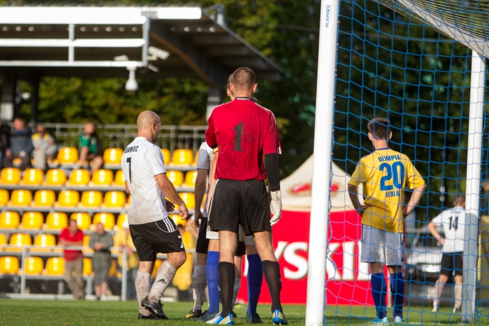 Olimpia pewnie wygrywa, Graczyk zdobywa bramki