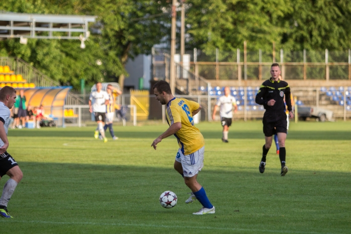 Olimpia pewnie wygrywa, Graczyk zdobywa bramki