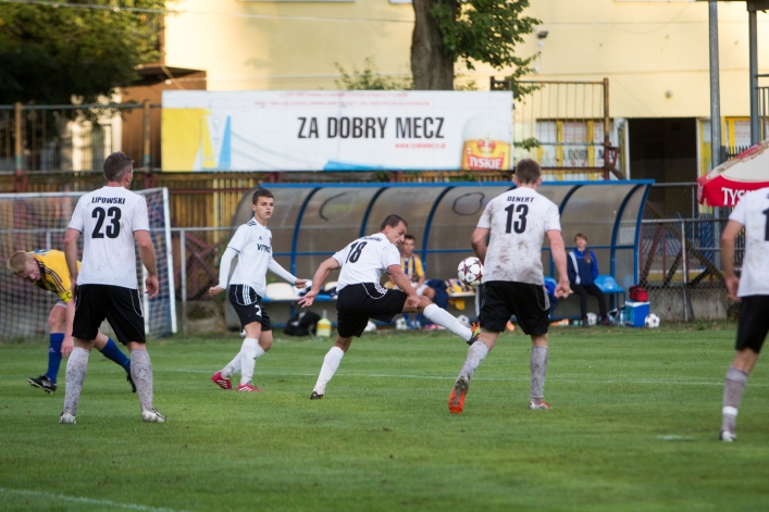 Olimpia pewnie wygrywa, Graczyk zdobywa bramki