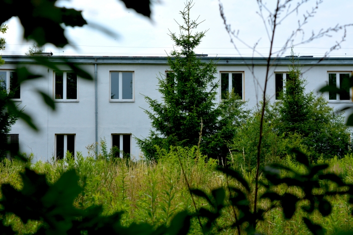 Opuszczone koszary wojskowe przy Lotniczej czekają na zagospodarowanie