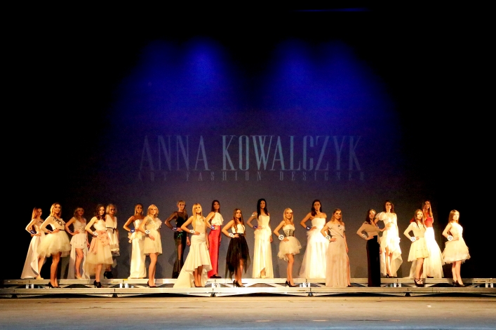 Paulina Czartowska nową Miss Ziemi Elbląskiej. Nasza fotorelacja (część pierwsza)