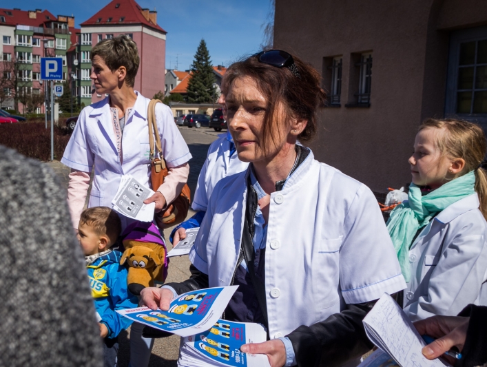 Pielęgniarki: niskie płace zniechęcają do naszego zawodu 