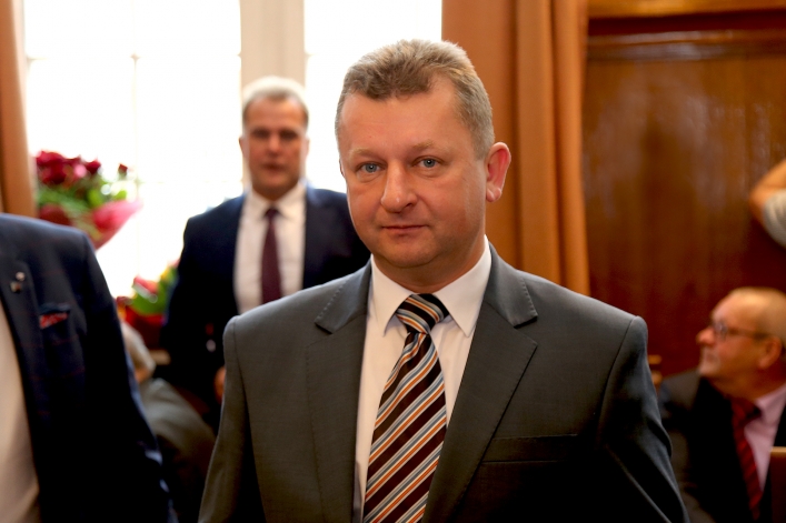 Pierwsza uroczysta sesja nowej Rady Miejskiej w Elblągu. 9 debiutantów