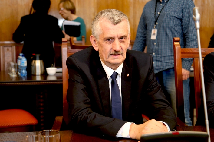 Pierwsza uroczysta sesja nowej Rady Miejskiej w Elblągu. 9 debiutantów