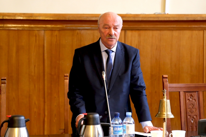 Pierwsza uroczysta sesja nowej Rady Miejskiej w Elblągu. 9 debiutantów