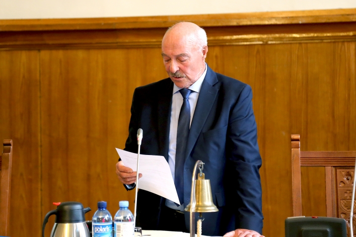 Pierwsza uroczysta sesja nowej Rady Miejskiej w Elblągu. 9 debiutantów