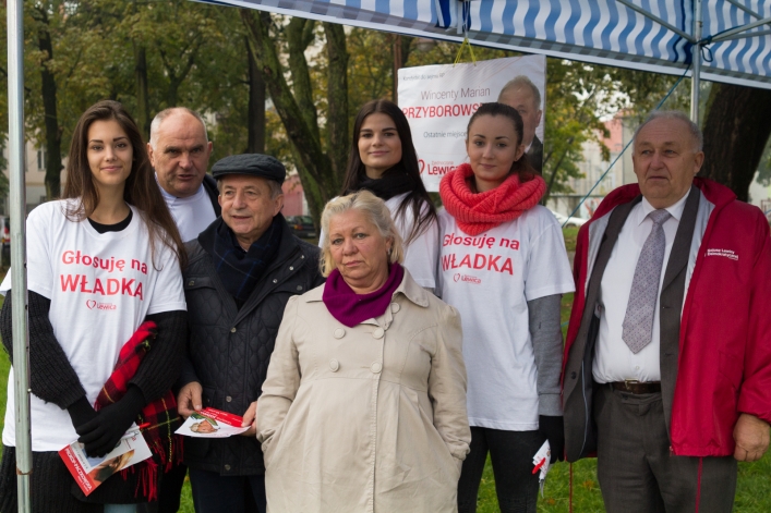 Piknik i konferencja w deszczu. Zjednoczona Lewica prezentuje kandydatów