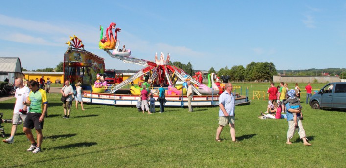 Piknik lotniczy dla całych rodzin - nasza relacja foto