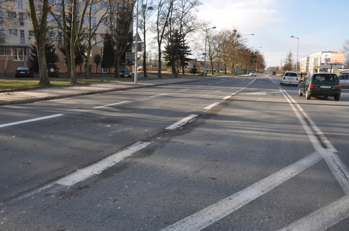 Pił, prowadził i uderzył w autobus