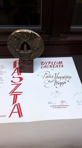 Piotr Krupski z Elbląga uhonorowany Basztą w kategorii solistów instrumentalistów na 53. Festiwalu Kapel i Śpiewaków Ludowych w Kazimierzu Dolnym