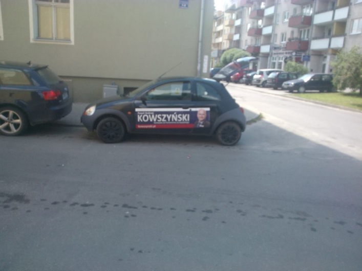 Plakatowa wojna w Elblągu. Kandydaci zaklejają kandydatów