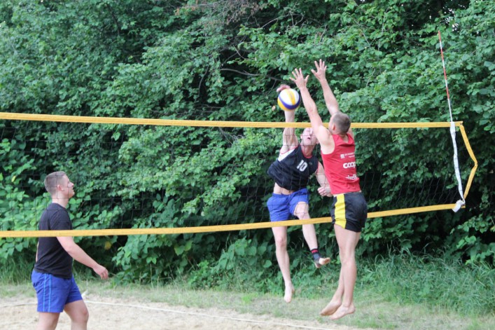 Plażowe rozgrywki na Spacerowej z MOSiR Elbląg