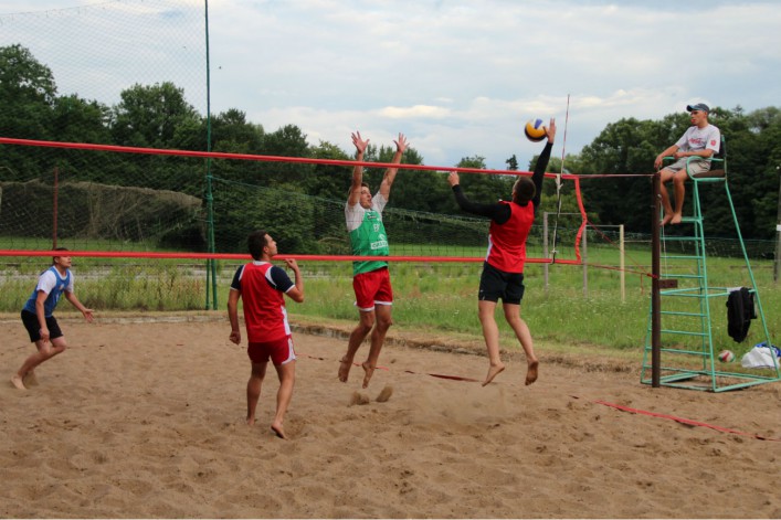 Plażowe rozgrywki na Spacerowej z MOSiR Elbląg