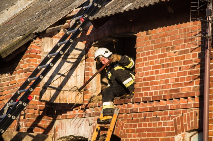 Płonęła obora w miejscowości Karczowiska Górne