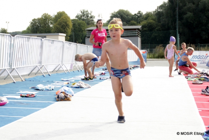 Pływali i biegali w pierwszym elbląskim Aquathlonie 