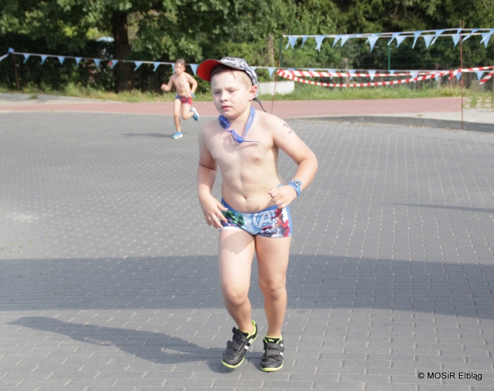 Pływali i biegali w pierwszym elbląskim Aquathlonie 