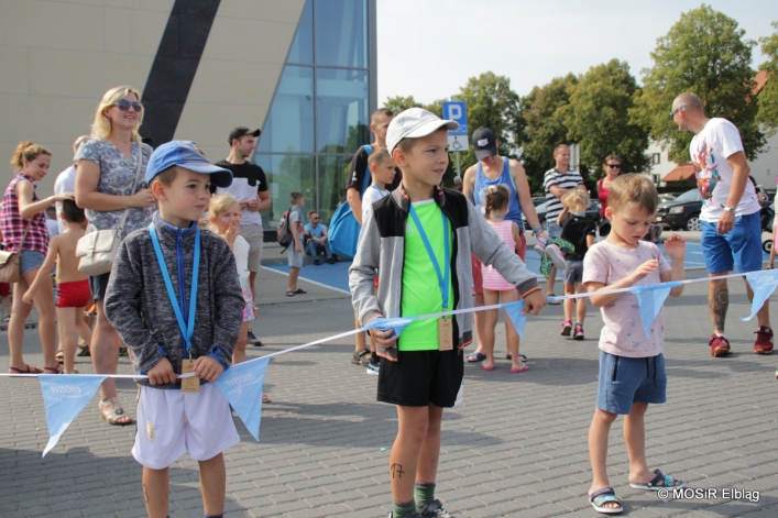 Pływali i biegali w pierwszym elbląskim Aquathlonie 