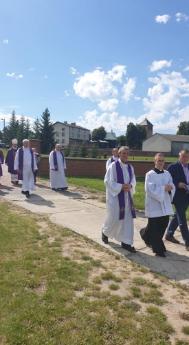 Pogrzeb księdza Bogdana Rusinowskiego, honorowego obywatela gminy Elbląg (+zdjęcia)