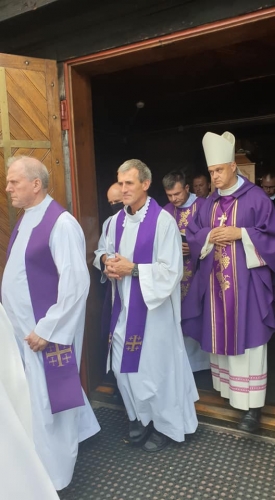 Pogrzeb księdza Bogdana Rusinowskiego, honorowego obywatela gminy Elbląg (+zdjęcia)