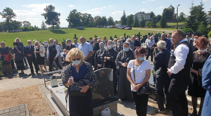 Pogrzeb księdza Bogdana Rusinowskiego, honorowego obywatela gminy Elbląg (+zdjęcia)